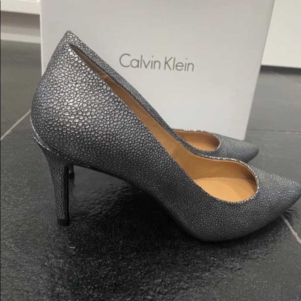 BRAND NEW CALVIN KLEIN HEELS